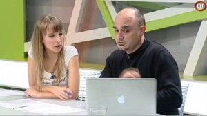 L'Anna i el Carlos a Districte 8